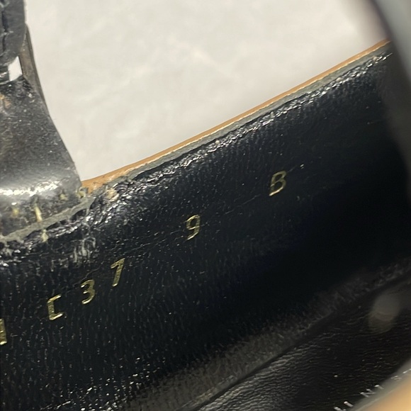 Salvatore Ferragamo Cap Toe 2-Tone tan Black Patent Leather flats size 9B - Picture 10 of 10